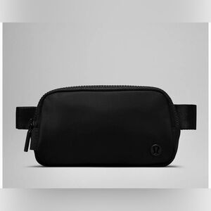 LULULEMON Everywhere 1L Belt Bag